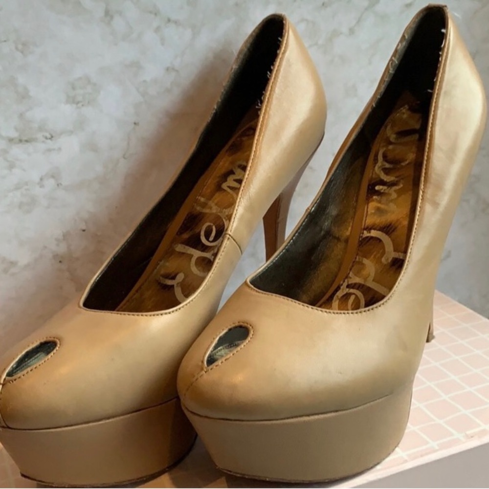 🍂SAM EDELMAN Nude Platform Peep Toe Heels 🍂